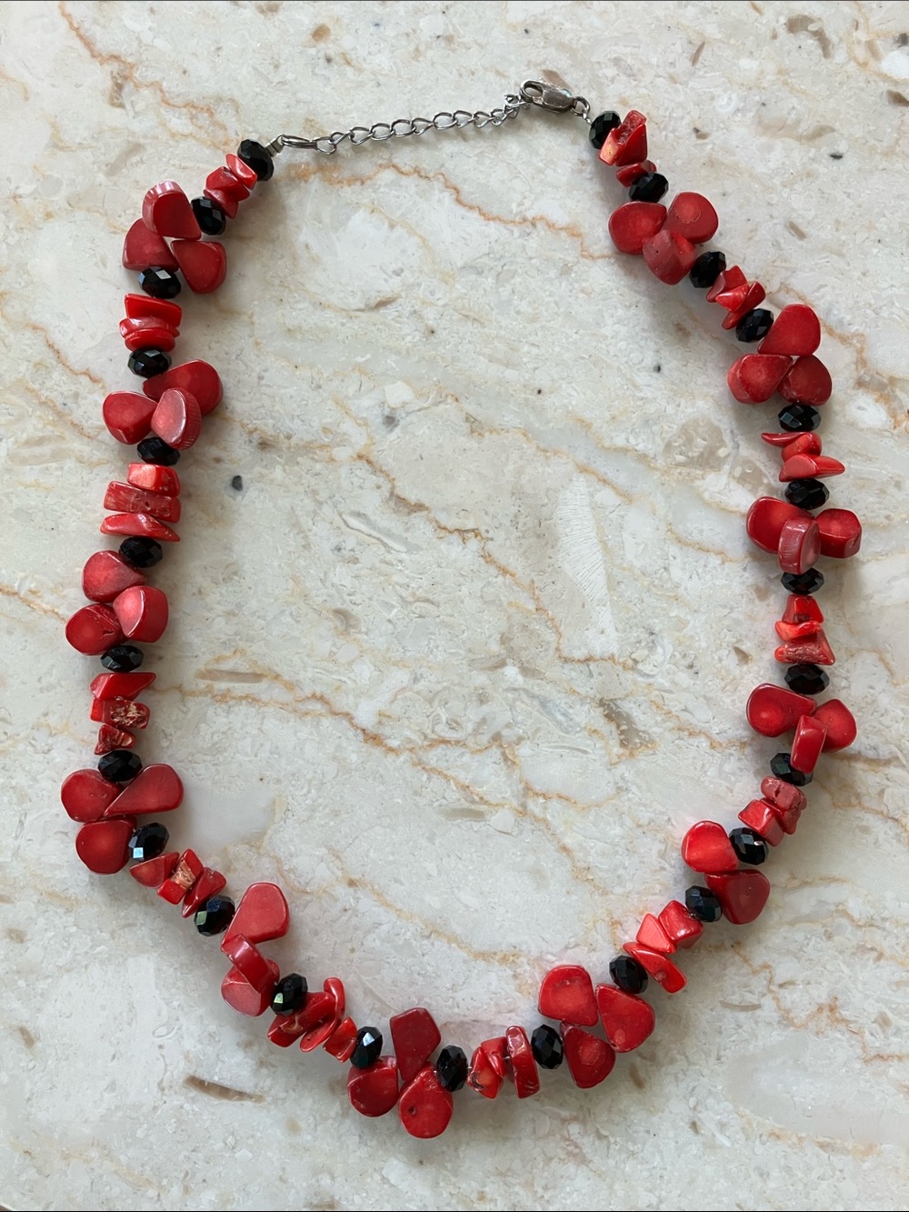 Sterling Silver 925 Red Coral Chip Bead Necklace Black Faceted Beads 18-20"
